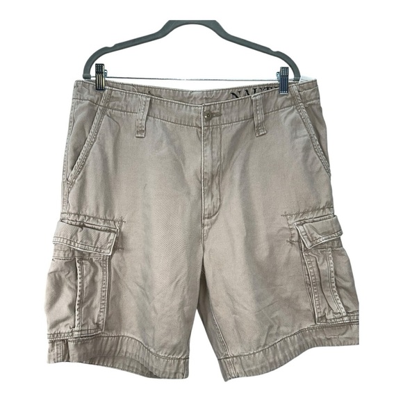Nautica Men's Tan Cargo Shorts size 38 great condition - Picture 1 of 13